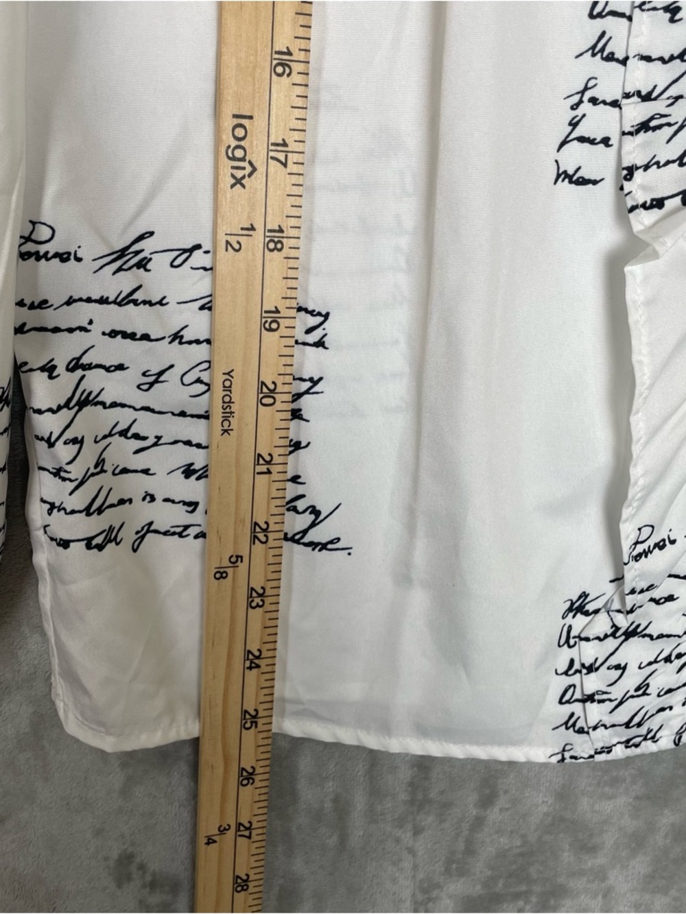 Women’s V-Neck Women’s White Ruffled Script Print Blouse - L - Picture 11 of 13